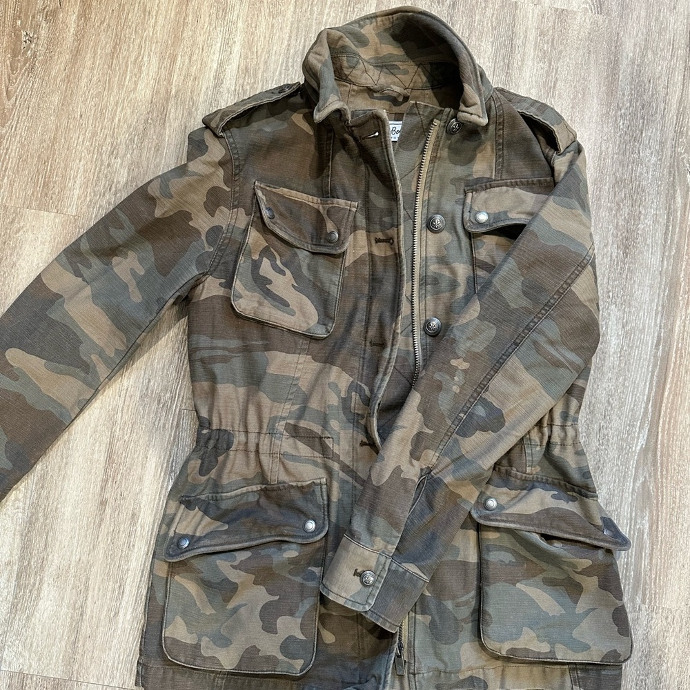 Chelsea DeBoer by Lily and Lottie camo jacket.